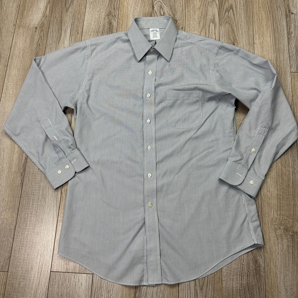 Brooks Brothers Regent shirt 15.5-2/3 White Blue Striped Button Down Long Sleeve
